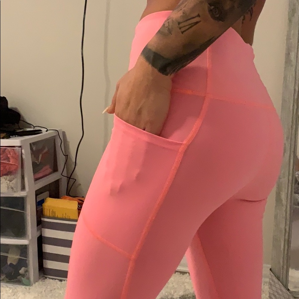 Victoria’s Secret coral yoga pants